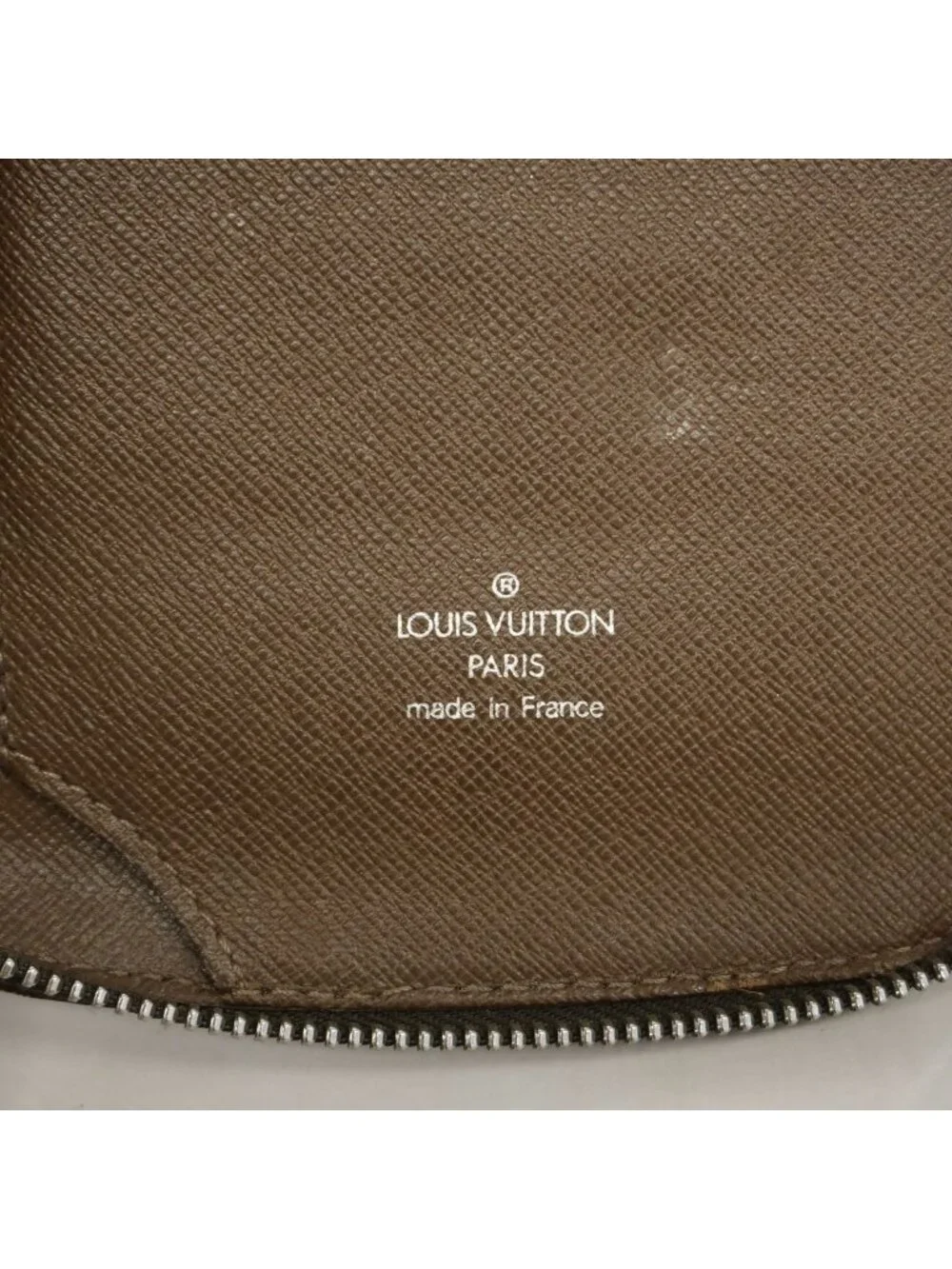 Louis Vuitton Wallet Taiga Organizer Atoll Grizzly